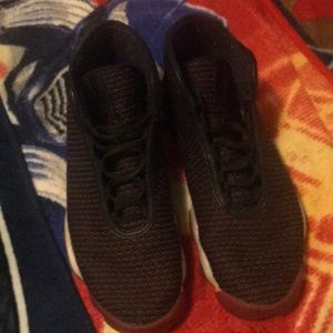 air-jordan-horizon-bred